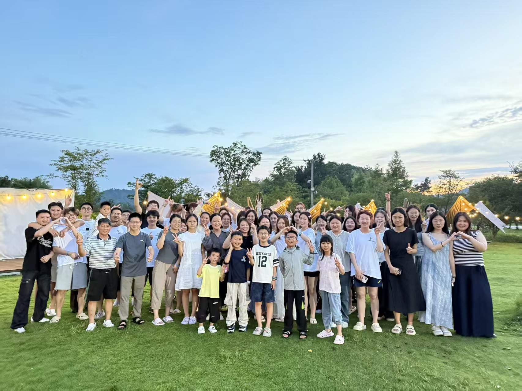 Herbeleef de goede tijden!